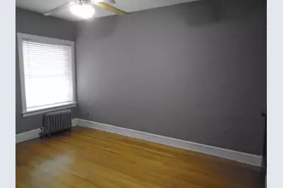 5416 W Waveland Avenue, Chicago, IL 60641 - Photo 9