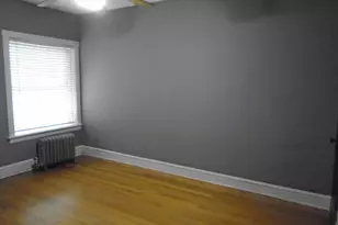 5416 W Waveland Ave, Chicago, IL 60641 - Photo 9