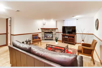 277 E Oneida Avenue, Elmhurst, IL 60126 - Photo 29