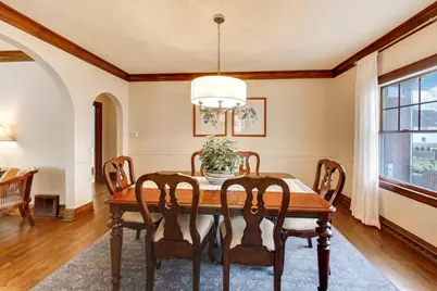 277 E Oneida Avenue, Elmhurst, IL 60126 - Photo 9