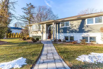 950 W Hillside Street, Palatine, IL 60067 - Photo 3