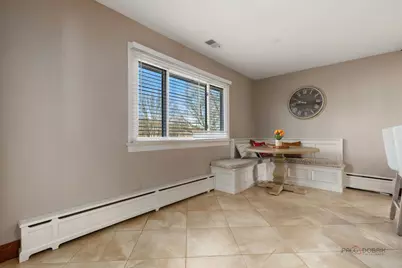 950 W Hillside Street, Palatine, IL 60067 - Photo 11