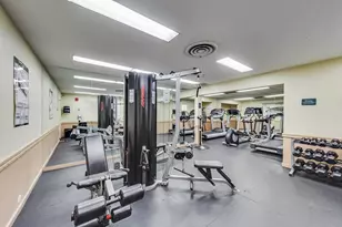 3950 N Lake Shore Dr, Chicago, IL 60613 - Photo 19