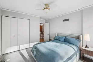 201 N Westshore Dr, Chicago, IL 60601 - Photo 9