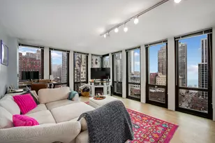 1 E Scott St, Chicago, IL 60610 - Photo 3