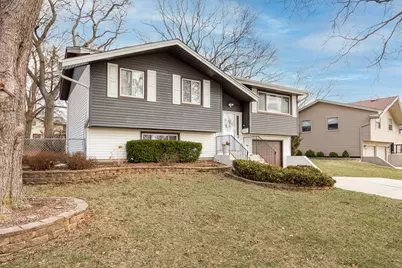 618 Boxwood Drive, Schaumburg, IL 60193 - Photo 1