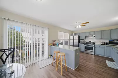 798 River Walk Drive, Wheeling, IL 60090 - Photo 7