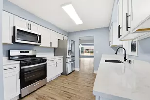 7303 W 75th St, Bridgeview, IL 60455 - Photo 15