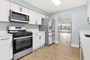 7303 W 75th St, Bridgeview, IL 60455 - Photo 13