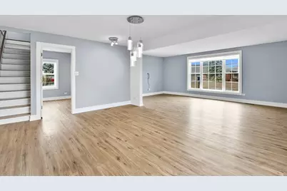 7303 W 75th Street, Bridgeview, IL 60455 - Photo 9