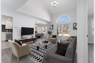 720 Hoover Drive, Carol Stream, IL 60188 - Photo 7