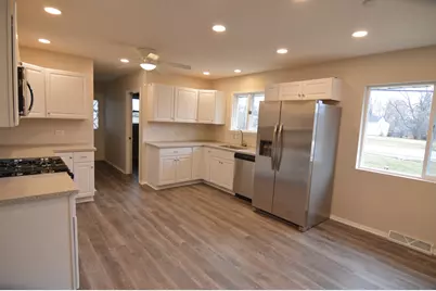 34550 N Wilson Road, Ingleside, IL 60041 - Photo 9
