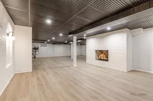 1967 Red Fox Ln, Green Oaks, IL 60048 - Photo 19