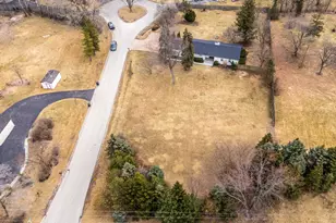 1967 Red Fox Ln, Green Oaks, IL 60048 - Photo 35