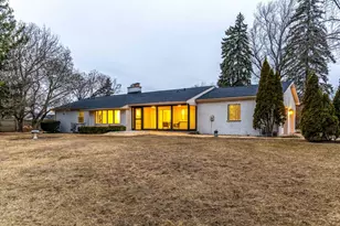 1967 Red Fox Ln, Green Oaks, IL 60048 - Photo 29