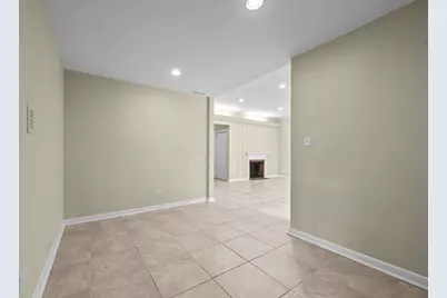 949 Ridgewood Drive, Highland Park, IL 60035 - Photo 19