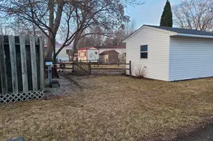 291 Il Rt 2, Dixon, IL 61021 - Photo 3