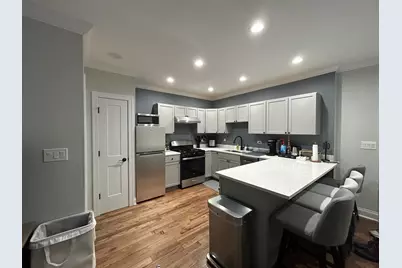 1103 Holly Court #306, Oak Park, IL 60301 - Photo 3