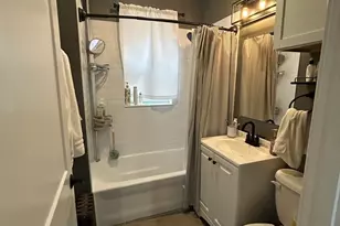 1103 Holly Ct, Oak Park, IL 60301 - Photo 5