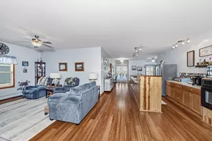 620 W 6th St, Minonk, IL 61760 - Photo 9