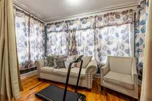 1511 E 67th Pl, Chicago, IL 60637 - Photo 3