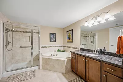 8505 Woodward Avenue #201, Woodridge, IL 60517 - Photo 15