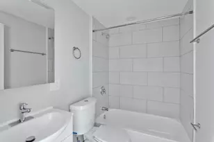 6026 N Winthrop Ave, Chicago, IL 60660 - Photo 11