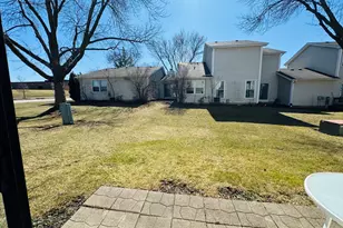 923 Daniels Ct, Schaumburg, IL 60194 - Photo 21