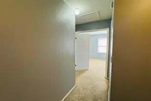 923 Daniels Ct, Schaumburg, IL 60194 - Photo 11