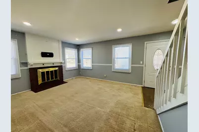 923 Daniels Court, Schaumburg, IL 60194 - Photo 5