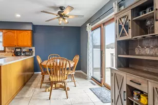 609 N Monroe Ave, Bradley, IL 60915 - Photo 9