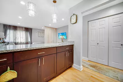 7830 W North Avenue #308, Elmwood Park, IL 60707 - Photo 11