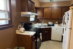 1913 Apache Rd, Waukegan, IL 60087 - Photo 11