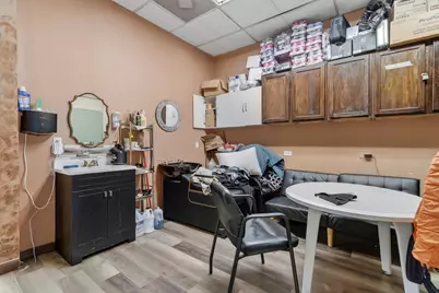 701 Devon Avenue, Park Ridge, IL 60068 - Photo 7