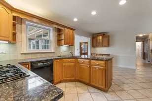 1440 Elizabeth Ln, Glenview, IL 60025 - Photo 9