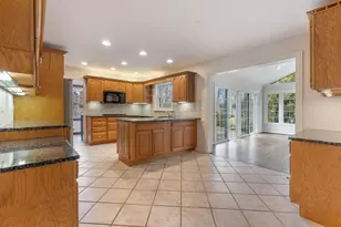 1440 Elizabeth Ln, Glenview, IL 60025 - Photo 7