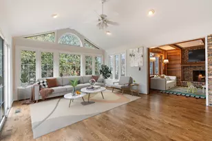 1440 Elizabeth Ln, Glenview, IL 60025 - Photo 5