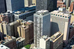 200 E Delaware Pl, Chicago, IL 60611 - Photo 3