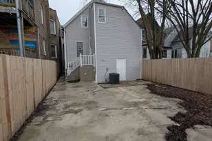 654 E 92nd Pl, Chicago, IL 60619 - Photo 25