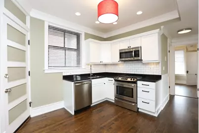 1938 W Berenice Avenue #2, Chicago, IL 60613 - Photo 3