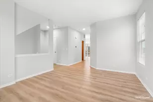 2271 Beresford Dr, Yorkville, IL 60560 - Photo 3