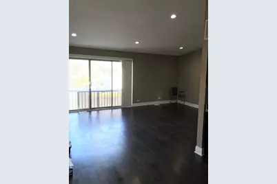 329 Carthage Court #D, Bloomingdale, IL 60108 - Photo 3