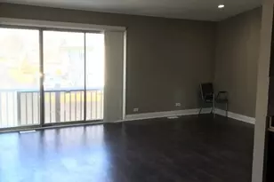 329 Carthage Ct, Bloomingdale, IL 60108 - Photo 3