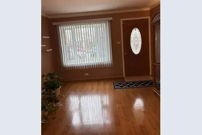 4510 S La Crosse Avenue, Chicago, IL 60638 - Photo 3