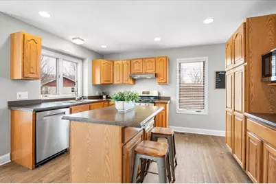 5406 W Valley Drive, Richmond, IL 60071 - Photo 9