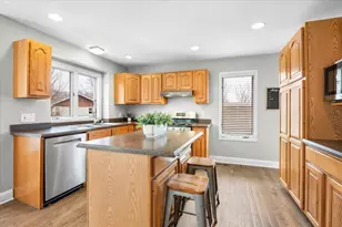 5406 W Valley Dr, Richmond, IL 60071 - Photo 9