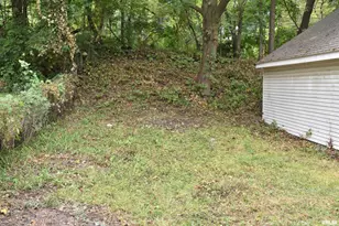 926 43rd St, Rock Island, IL 61201 - Photo 7