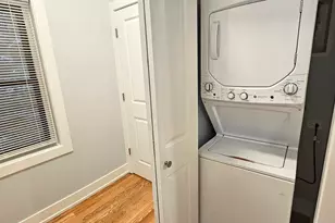 1415 W Erie St, Chicago, IL 60642 - Photo 17