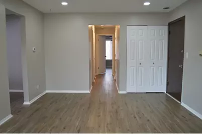 255 E Court Of Shorewood #8, Vernon Hills, IL 60061 - Photo 7