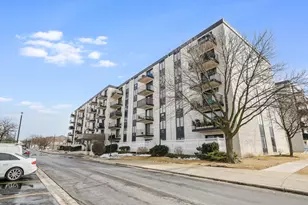 9078 W Heathwood Dr, Niles, IL 60714 - Photo 7